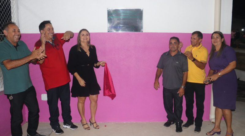 Prefeita Kelly Alencar inaugurou Obras em Lagoinha do Piauí