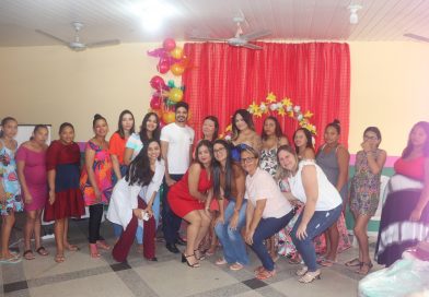 Prefeitura de Lagoinha entrega kits de Enxoval para Gestantes do Programa Criança Feliz