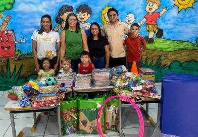 Prefeitura de Lagoinha entrega livros e brinquedos nas Escolas de Educação infantil