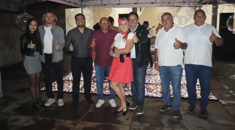 Prefeita Kelly Alencar realizou confraternização para Vereadores e Secretários